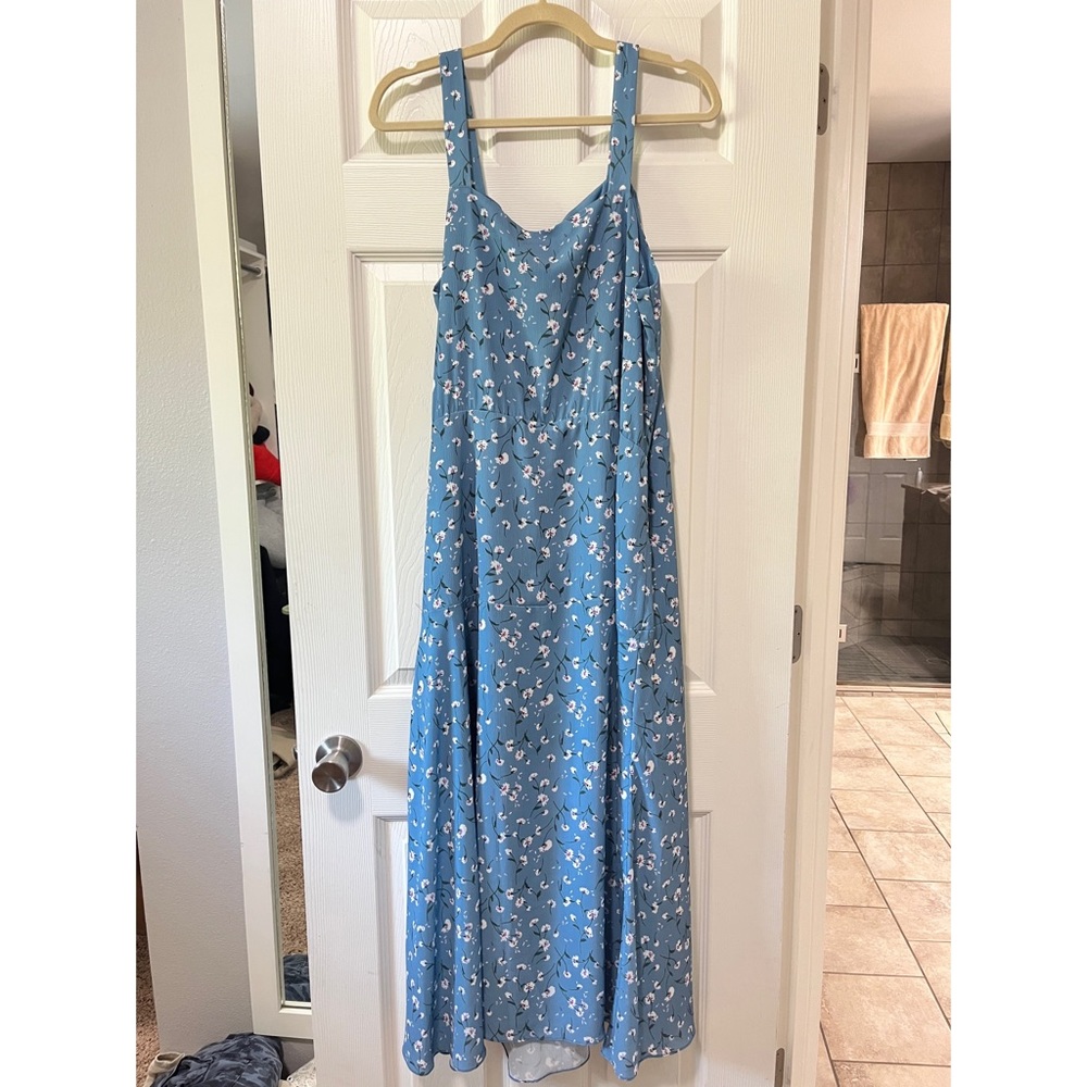 Chelsea28 NWT Blue Floral Dress